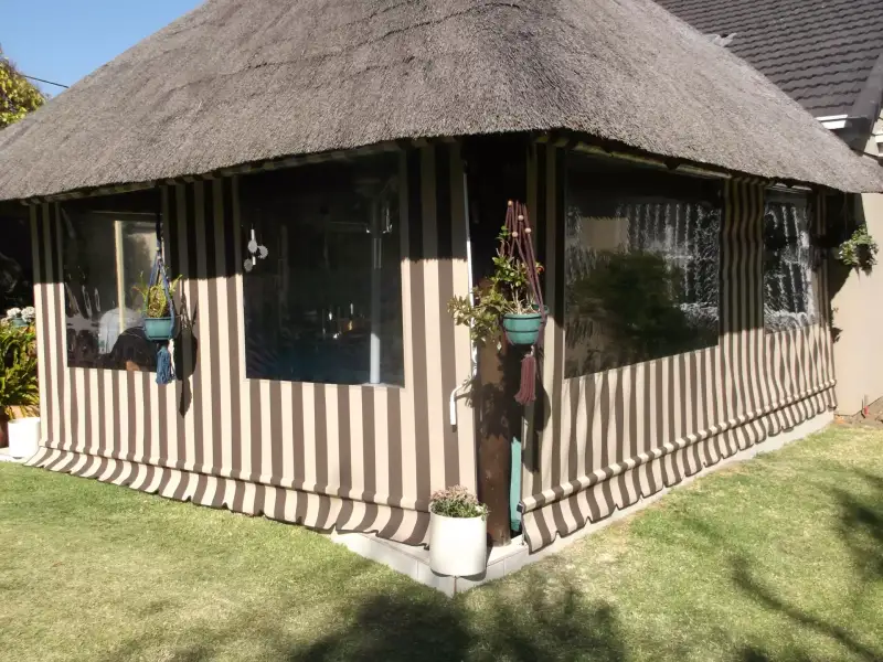 Gear and Crank Blinds with windows